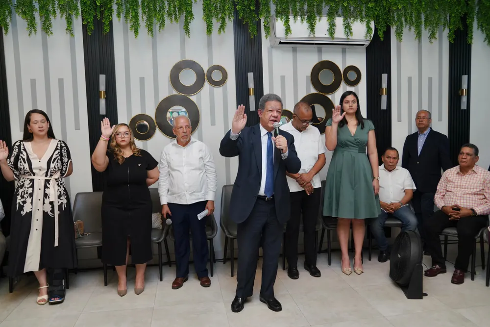 f7050c3d-be50-4941-99f3-7828ca7c4f92