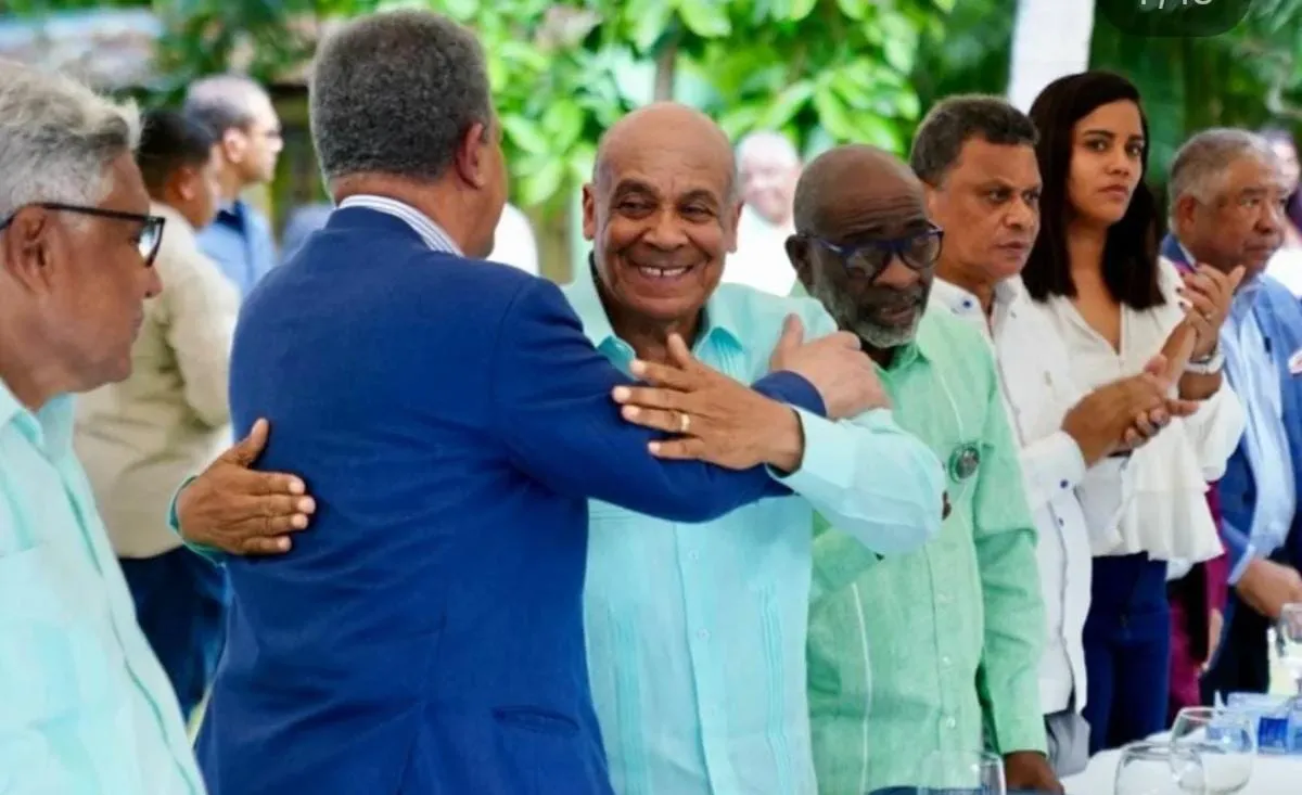 ANIBAL GARCÍA DUVERGÉ Y LEONEL, EL EXPRESO RD