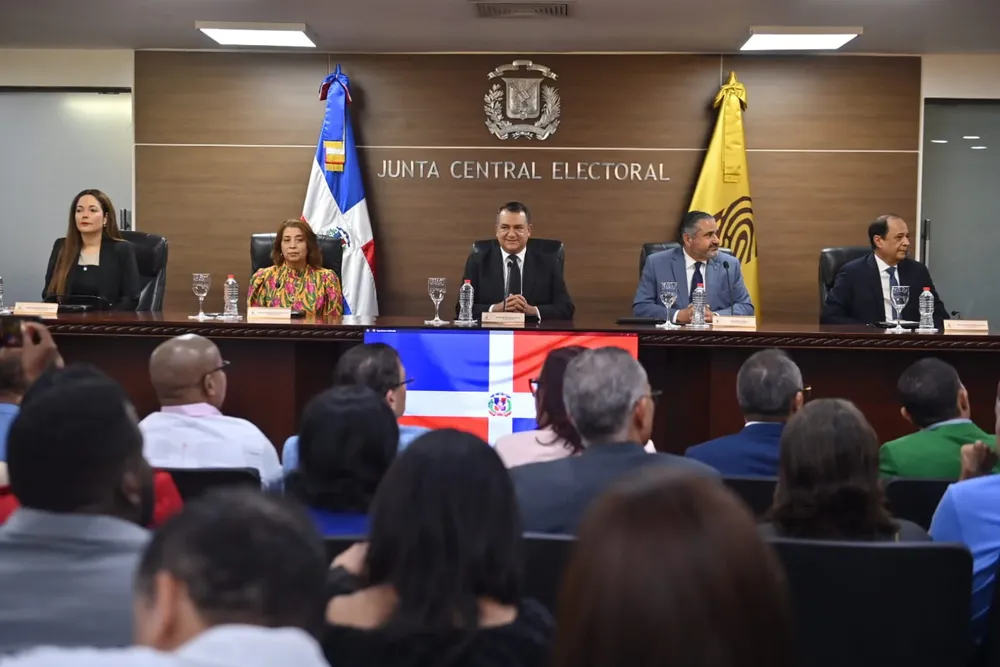 JUNTA CENTRAL ELECTORAL, EL EXPRESO RD