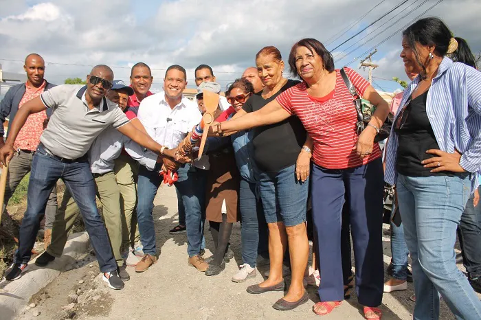 LENIN DE LA ROSA, EL EXPRESO RD