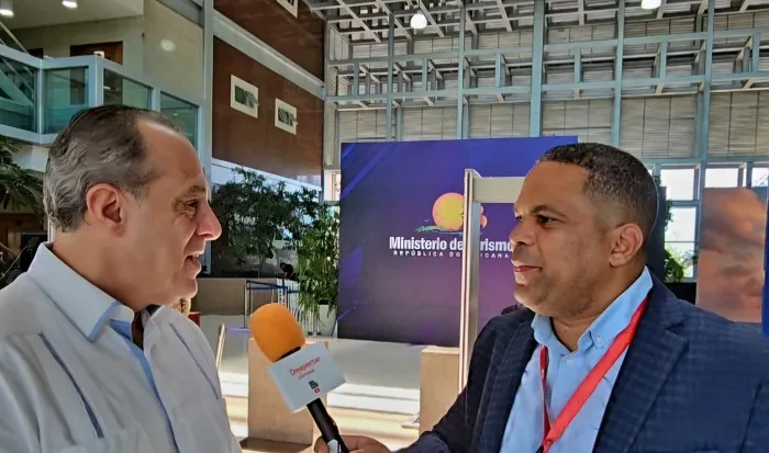 PACO PEREZ DIRECTOR DE AIR EUROPA Y MOISES GONZALEZ 2024