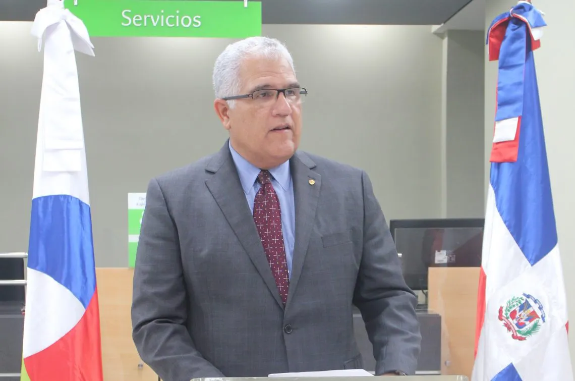 Luis-Lembert-VPE-Banca-de-Personas-y-Negocios-1140x755