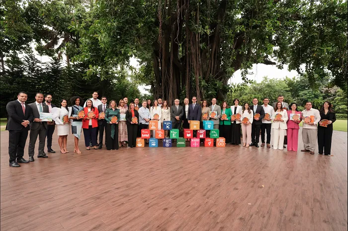 CONSORCIO DE ENERGIA PUNTA CANA, EL EXPRESO RD