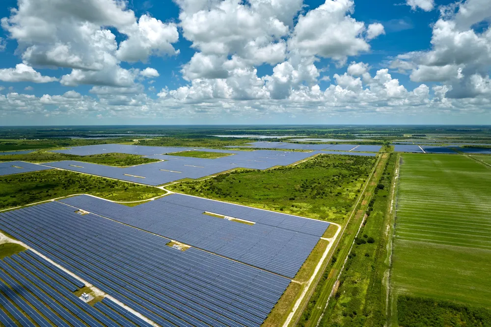 Generacion de energia con paneles solares.
