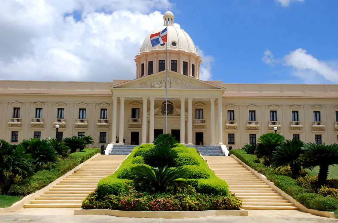 Palacio-Nacional, El Expreso RD