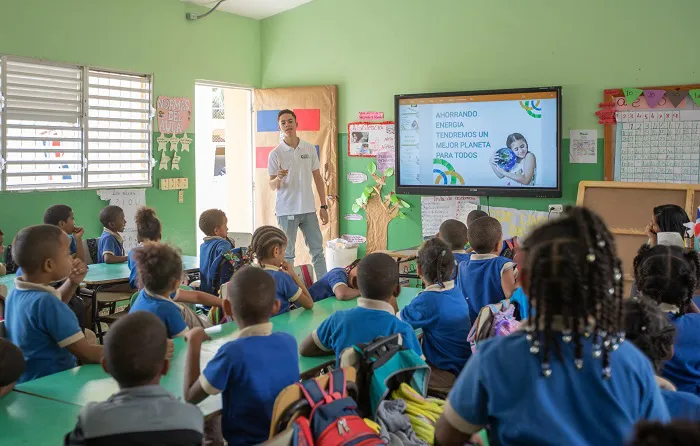 CNE promueve educacion en ahorro energetico, EL EXPRESO RD