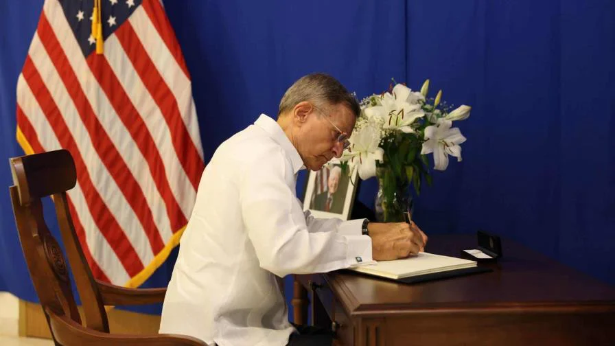 canciller-firma-libro-de-condolencias-por-muerte-de-jimmy-carter-focus-0-0-896-504