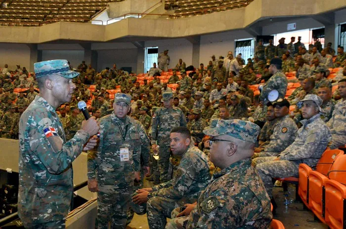 MILITAR, EL EXPRESO RD