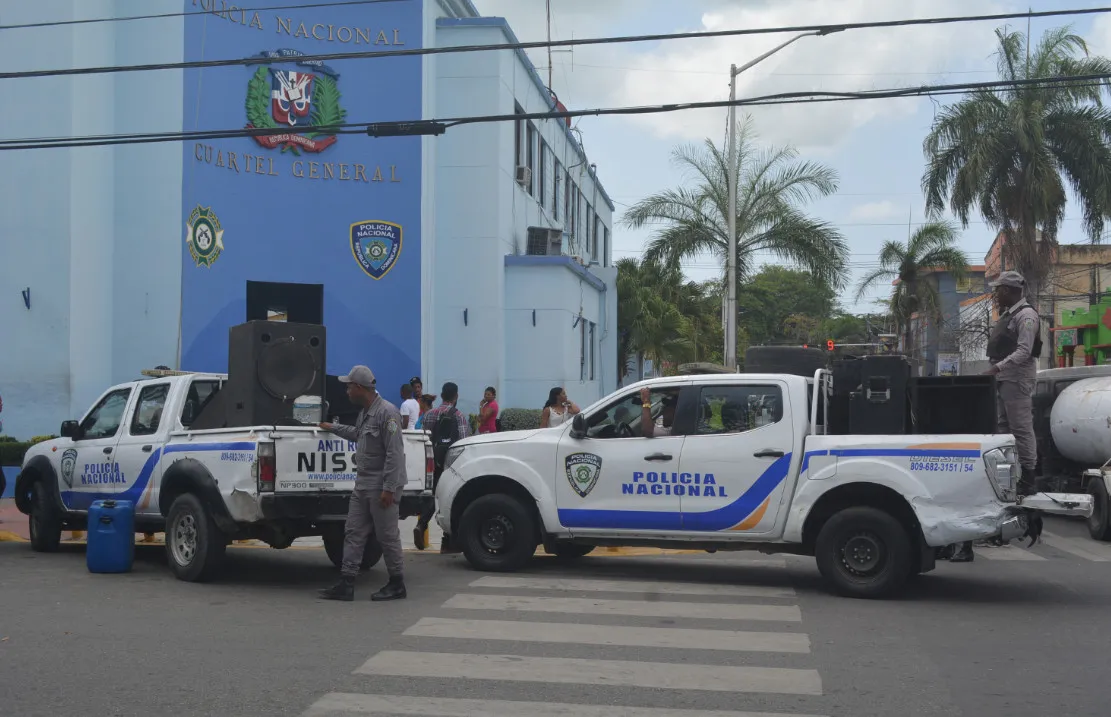 POLICIA NACIONAL, EL EXPRESO RD