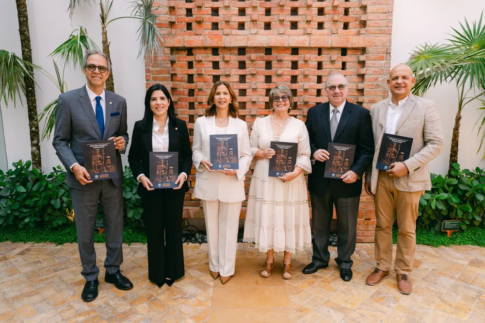 ISM03217 José Mármol, Mariel Bera, Carmen Cordero, María Isabel Martínez, Manuel García Arévalo y José Delmonte.