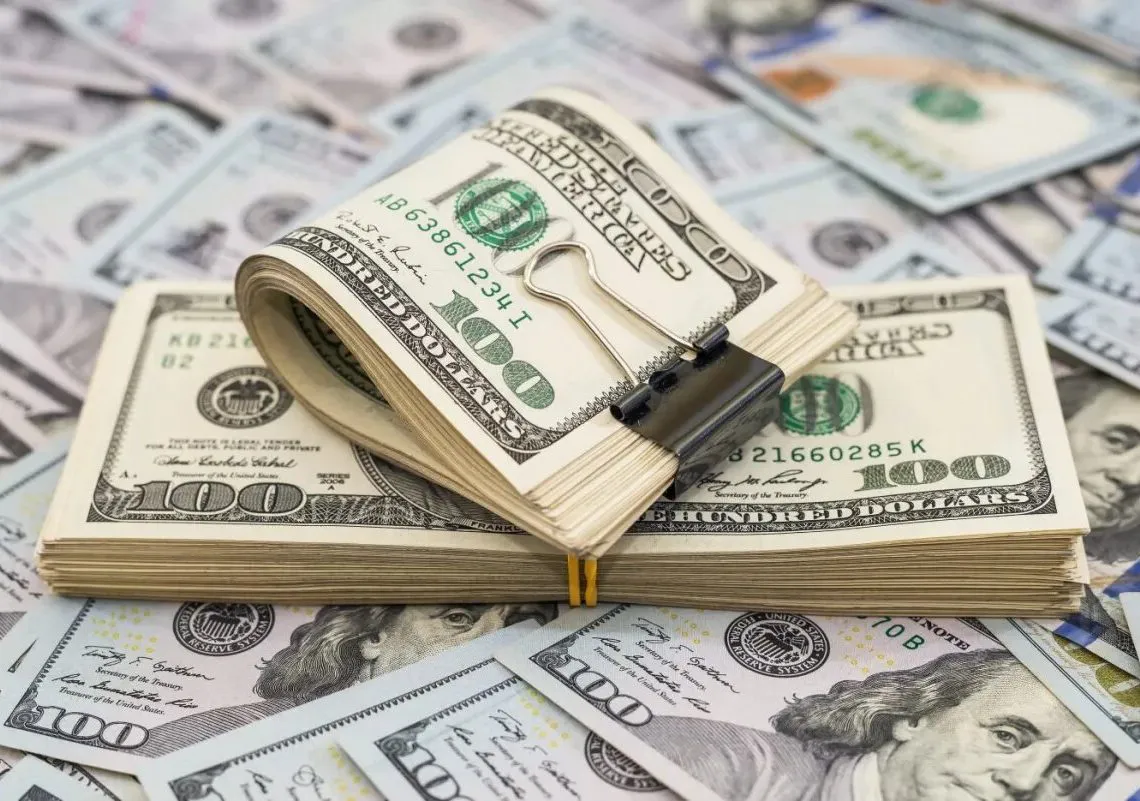 Dolar, El Expreso RD