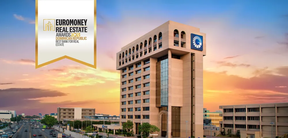 BPD_001 Fotomontaje premio Mejor Banco Bienes Raíces Banco Popular Dominicano.