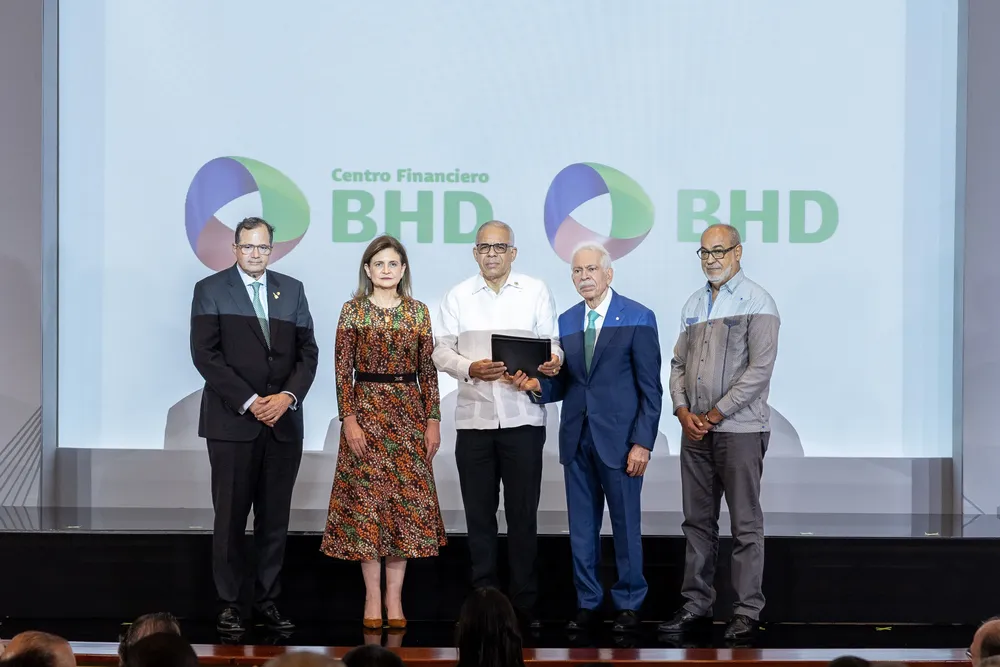 Steven Puig, Raquel Peña, Carlos Manuel Estrella, Luis Molina Achécar, Darío Fernández Morales